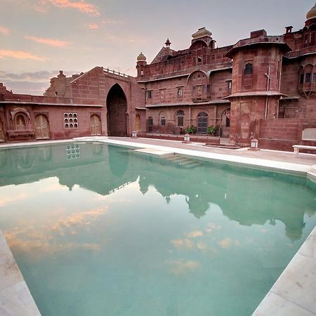 เดอะ ฟอร์ต โพการัน - อะ เฮอริเทจ โฮเทล Hotel Pokhran ภายนอก รูปภาพ