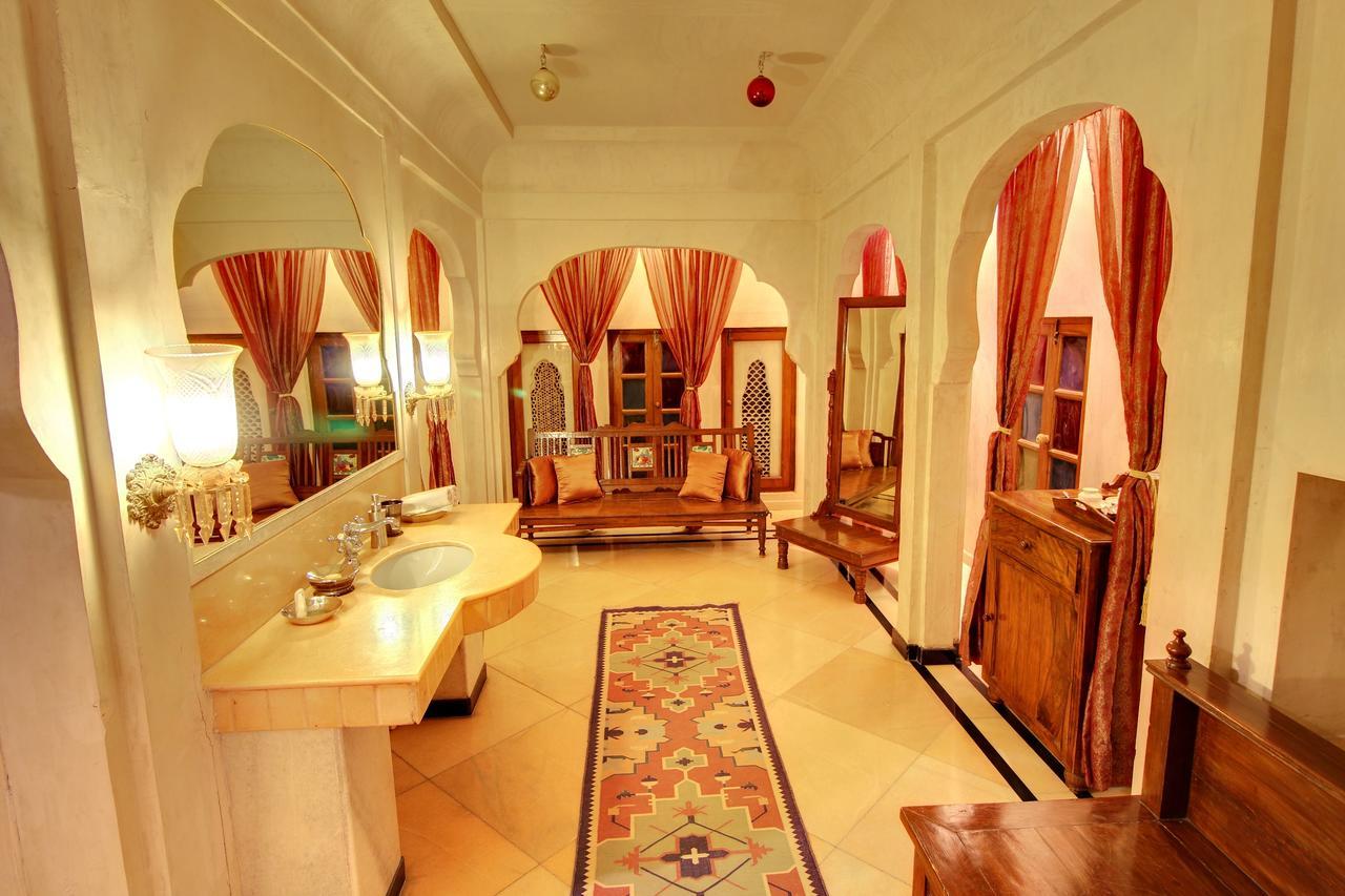 เดอะ ฟอร์ต โพการัน - อะ เฮอริเทจ โฮเทล Hotel Pokhran ภายนอก รูปภาพ