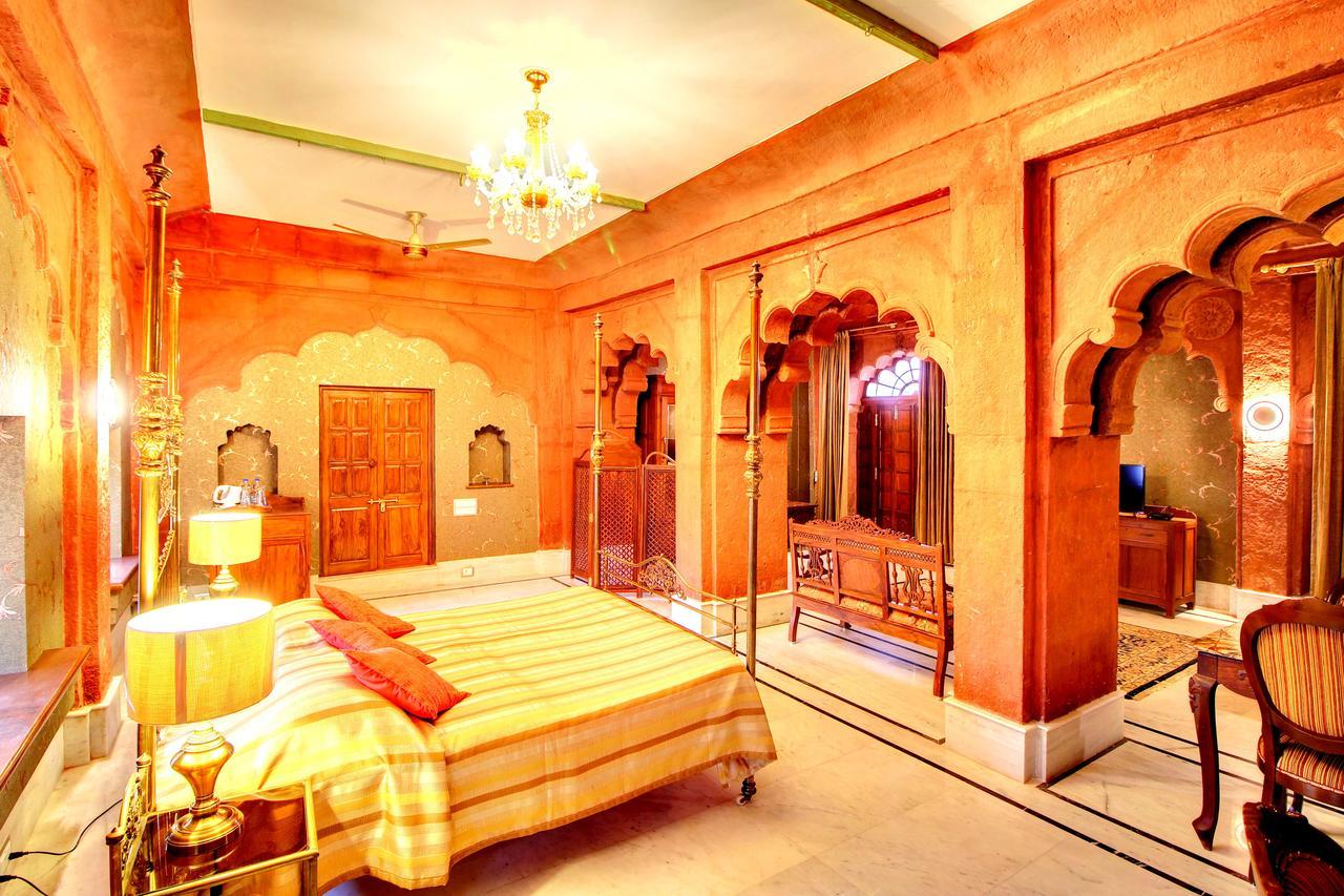 เดอะ ฟอร์ต โพการัน - อะ เฮอริเทจ โฮเทล Hotel Pokhran ภายนอก รูปภาพ